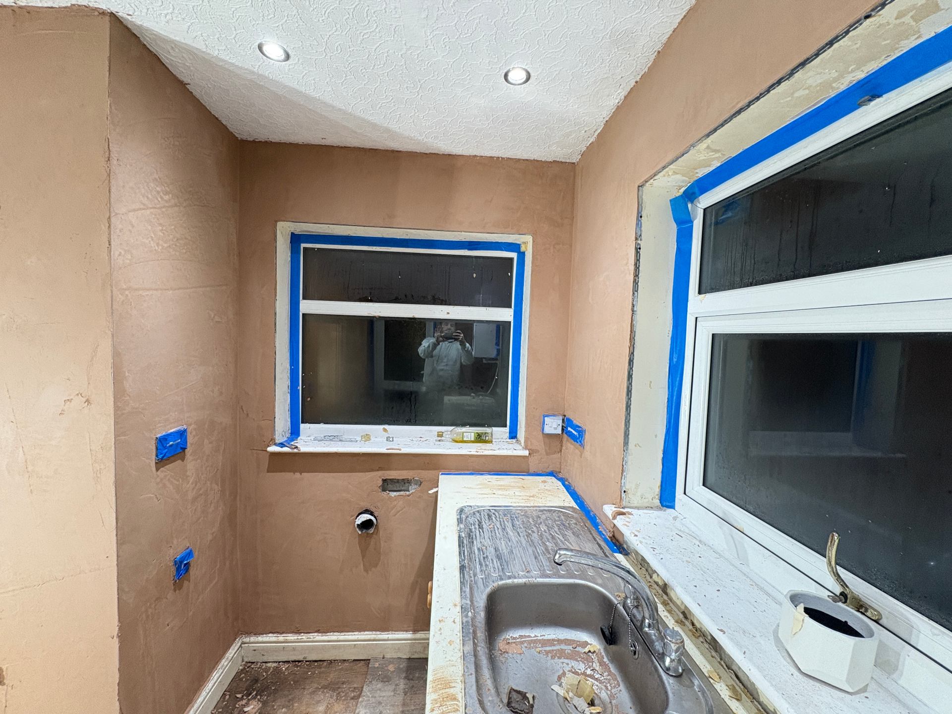 Kitchen wall skim around sink area