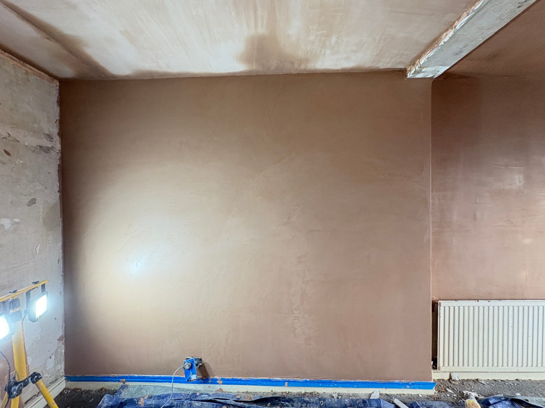 Fresh smooth coat finish on feature wall